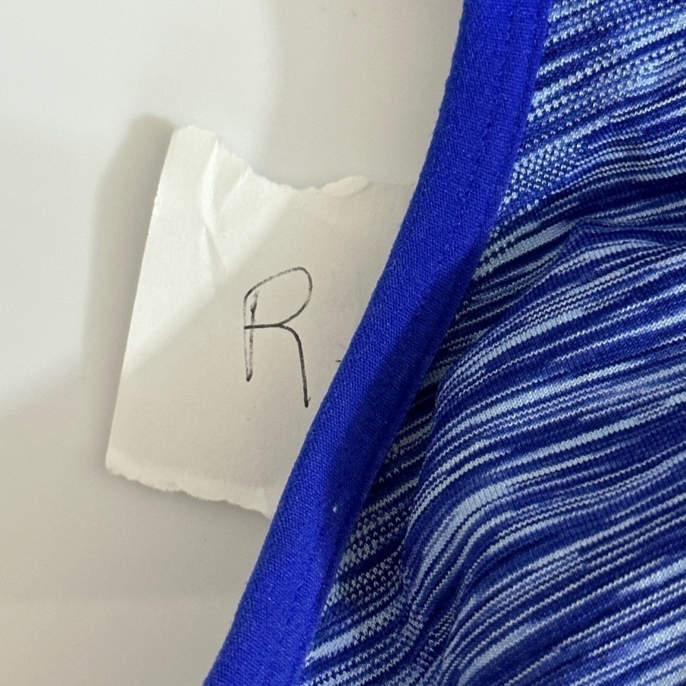 Leg3nd sz lg sports bra blue heather. Removable padding newer - Picture 8 of 8